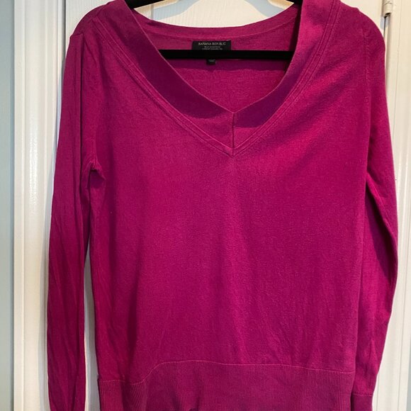 Banana Republic Silk Cashmere Sweater – Size Small - Picture 1 of 2